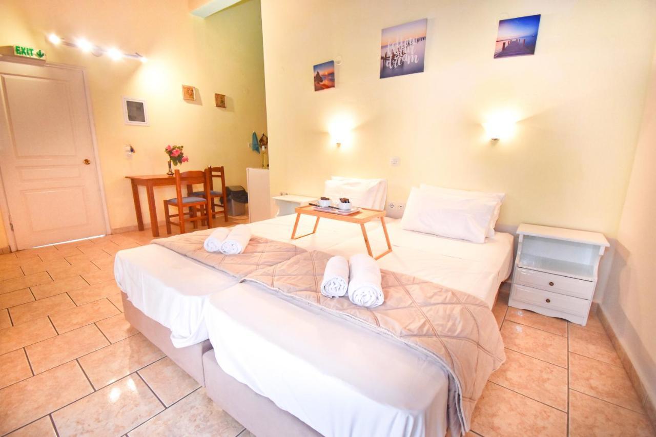 Mike'S Apartments Agios Gordios  Exterior photo